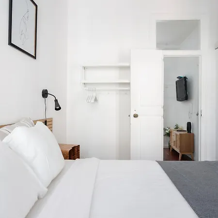 16 2 - Balcony *