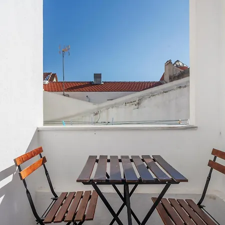 Apartment 16 2 - Balcony Lisbon