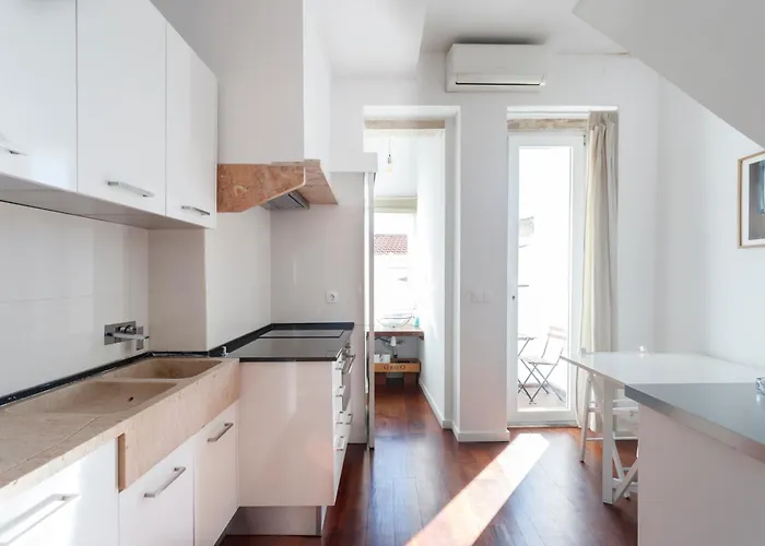 16 2 - Balcony شقة *